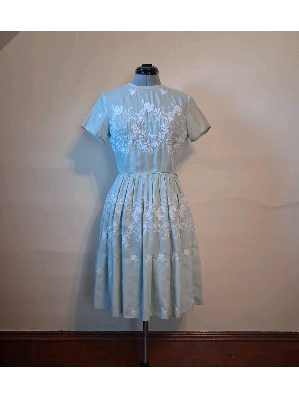 1960s Vintage Dress, Embroidered Mint Green Summer Tea Dress Size S